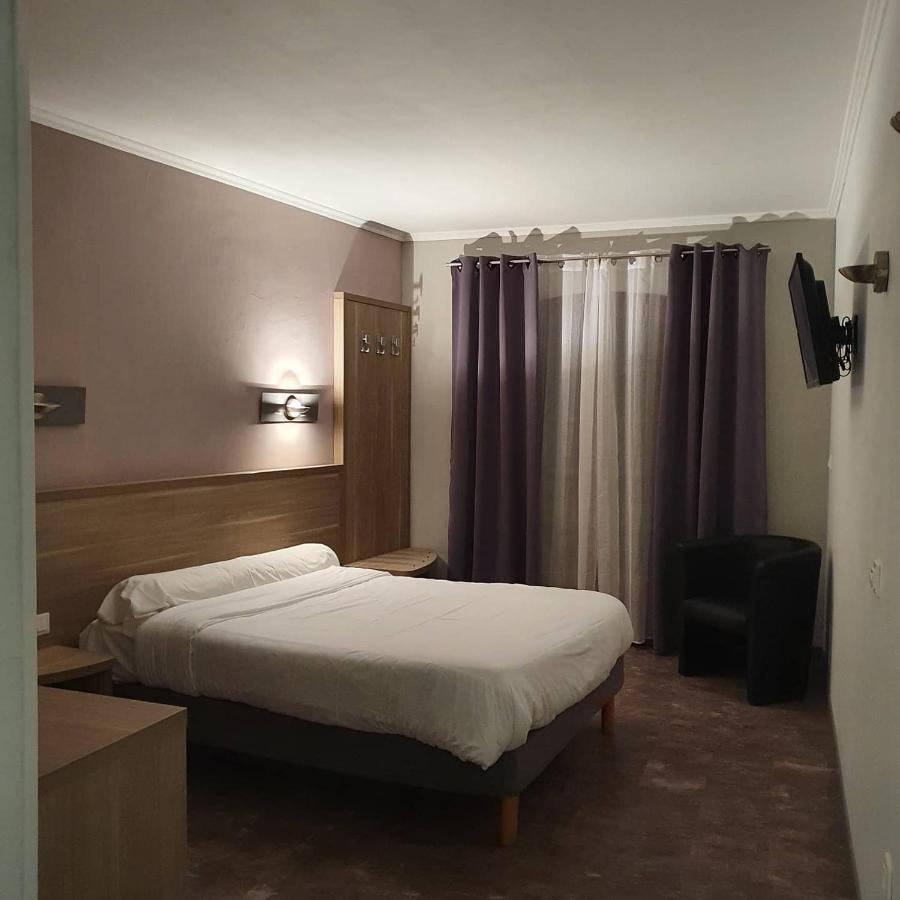 Auberge De La Tour -Appartements- Valros Εξωτερικό φωτογραφία