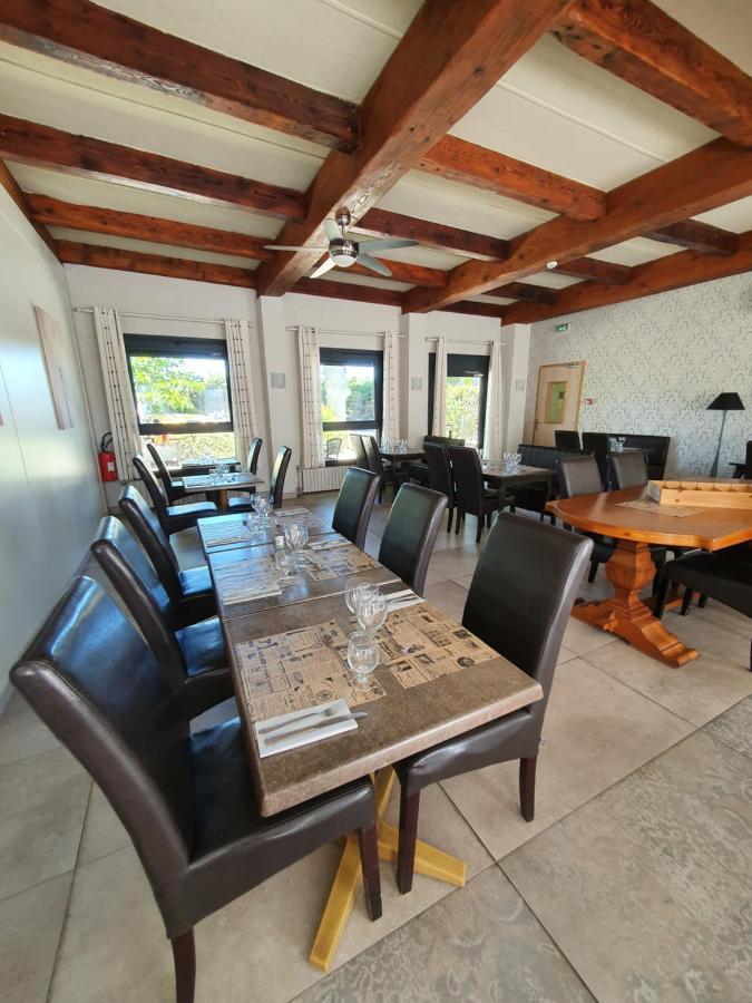 Auberge De La Tour -Appartements- Valros Εξωτερικό φωτογραφία