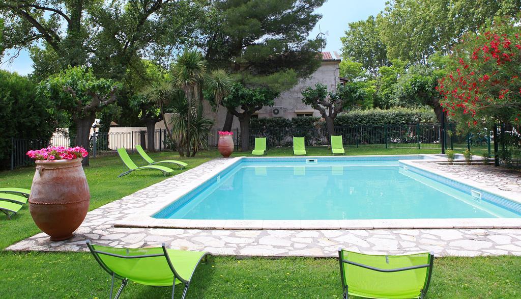 Auberge De La Tour -Appartements- Valros Εξωτερικό φωτογραφία