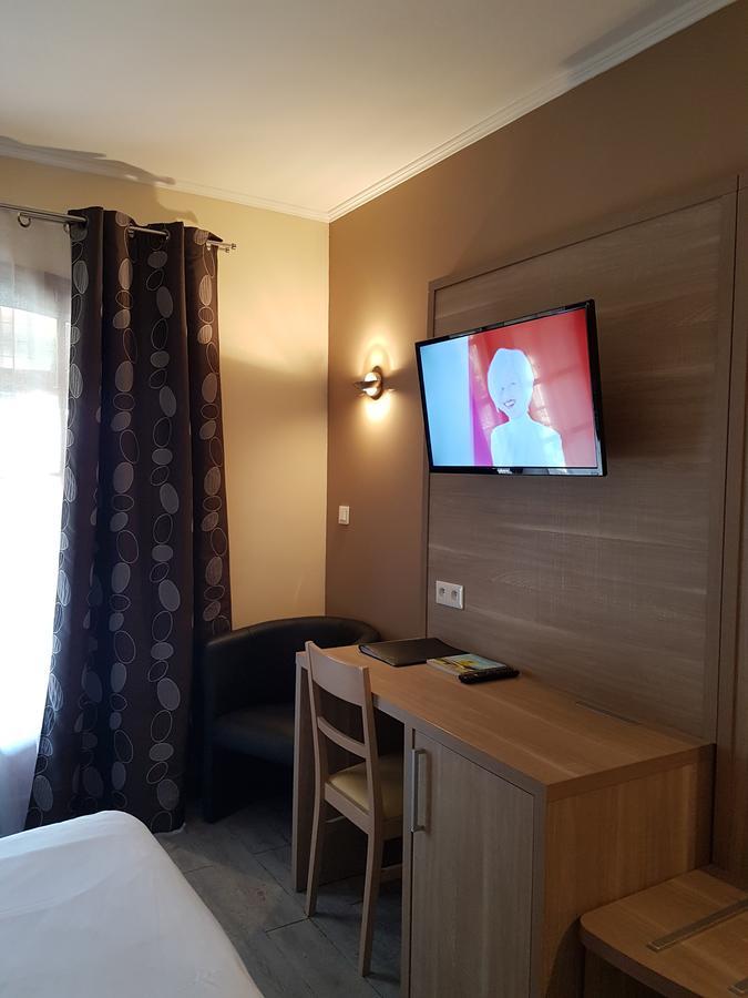 Auberge De La Tour -Appartements- Valros Εξωτερικό φωτογραφία